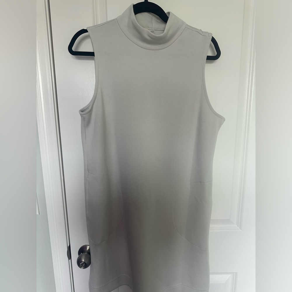 Spanx air essentials lock neck dress white size Large